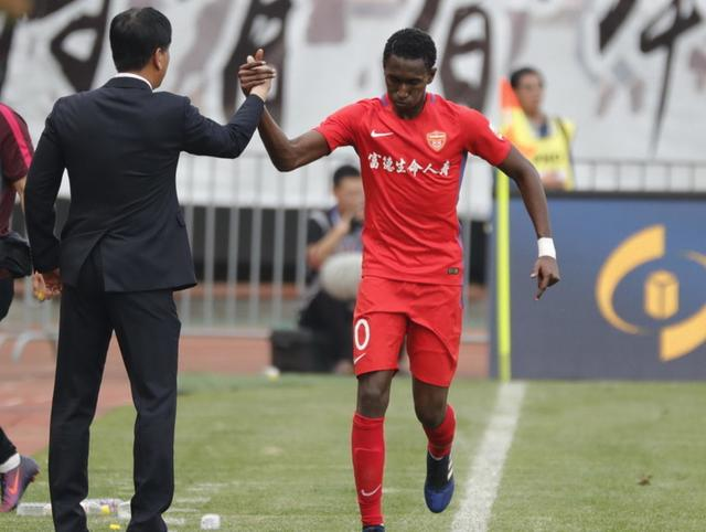 队员状态神勇，教练组大力表扬