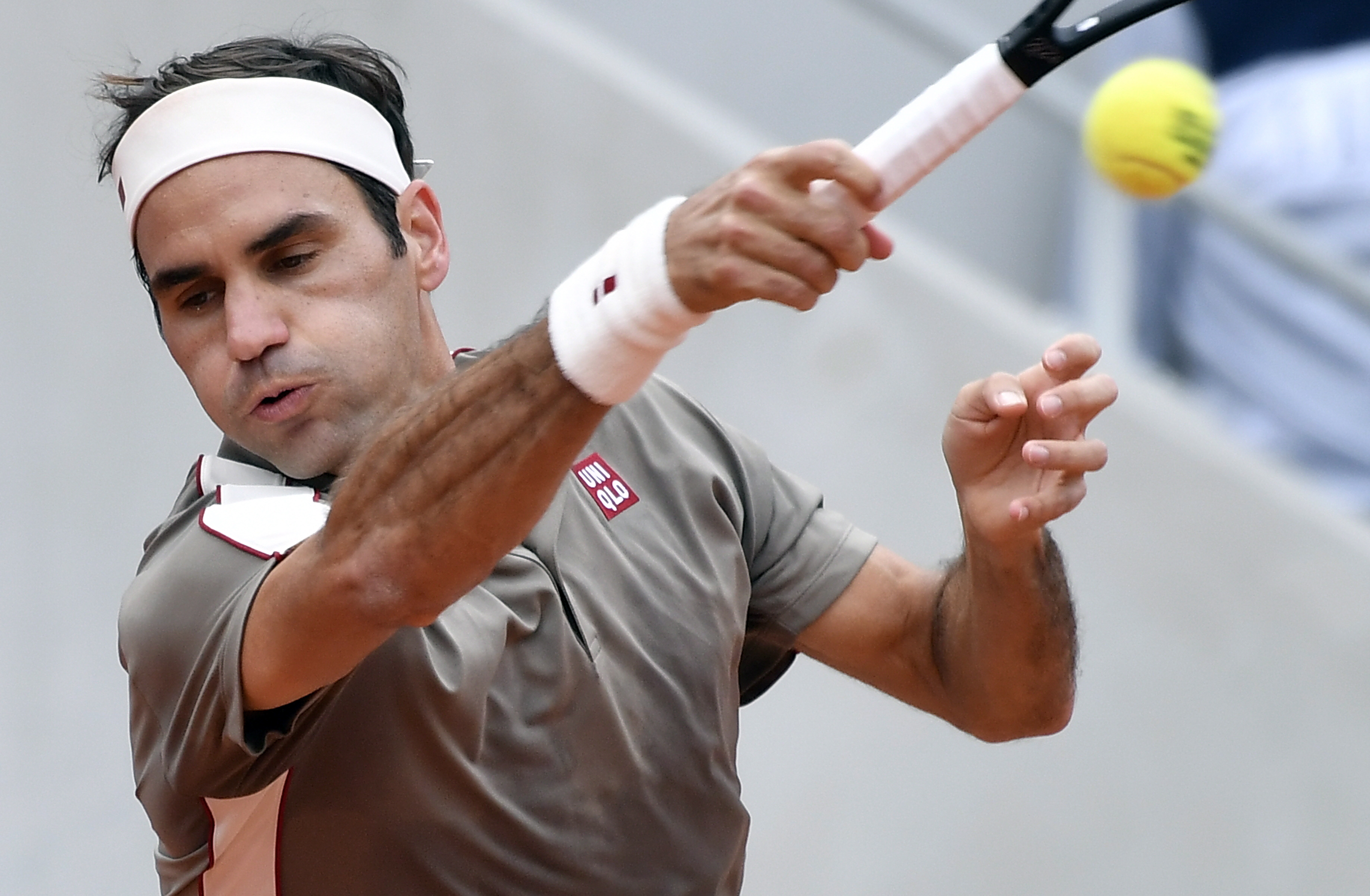 关于德国网球队鏖战日本网球队，瓦林卡打破历史纪录的信息